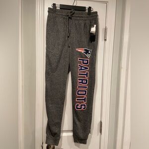 NWT NFL Team Apparel Size S New England Patriots Logo Soft Comfy Joggers Lounge
